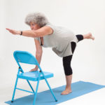 Yoga auf dem Stuhl – Der zweite Krieger