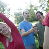 Yoga Kollegen im Park